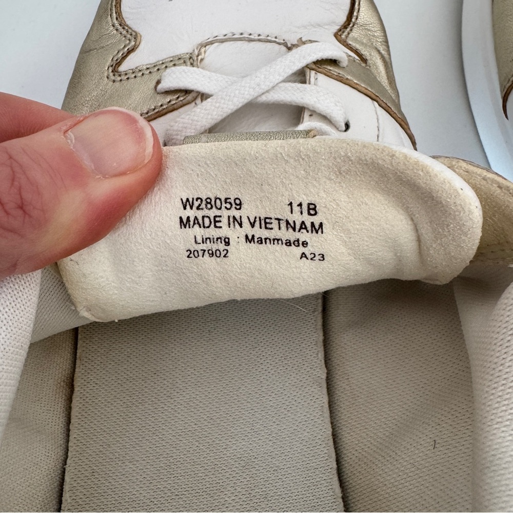Cole Haan Grand Crosscourt Tennis Sneaker Women's Size 11 - Picture 5 of 6